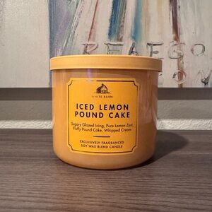 Iced Lemon Pound Cake Candle